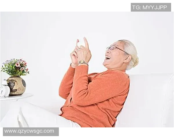 足球明星中是否有近视的球员以及他们如何应对视力问题