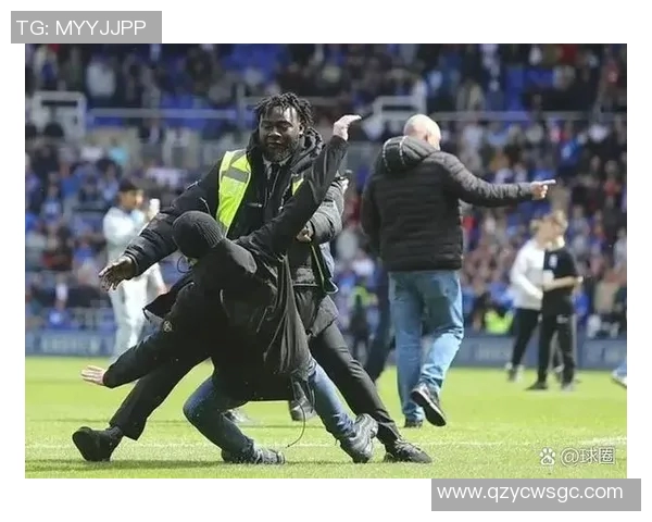 足球明星情感历程与职业生涯交织的深度分析与探讨