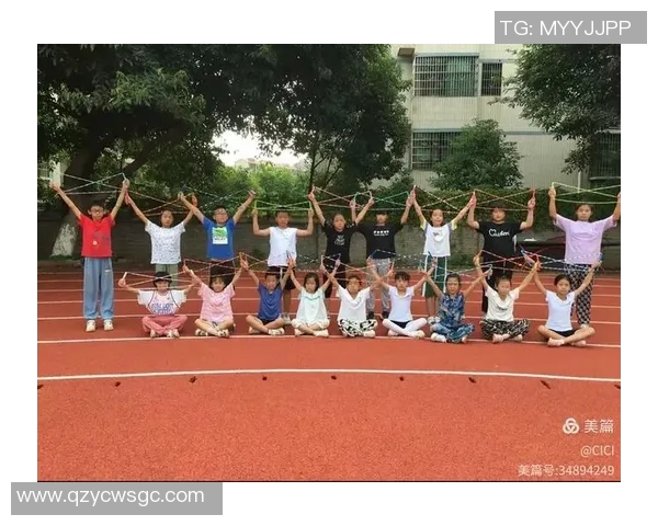 足球明星温暖心灵与小孩的对话传递希望与勇气